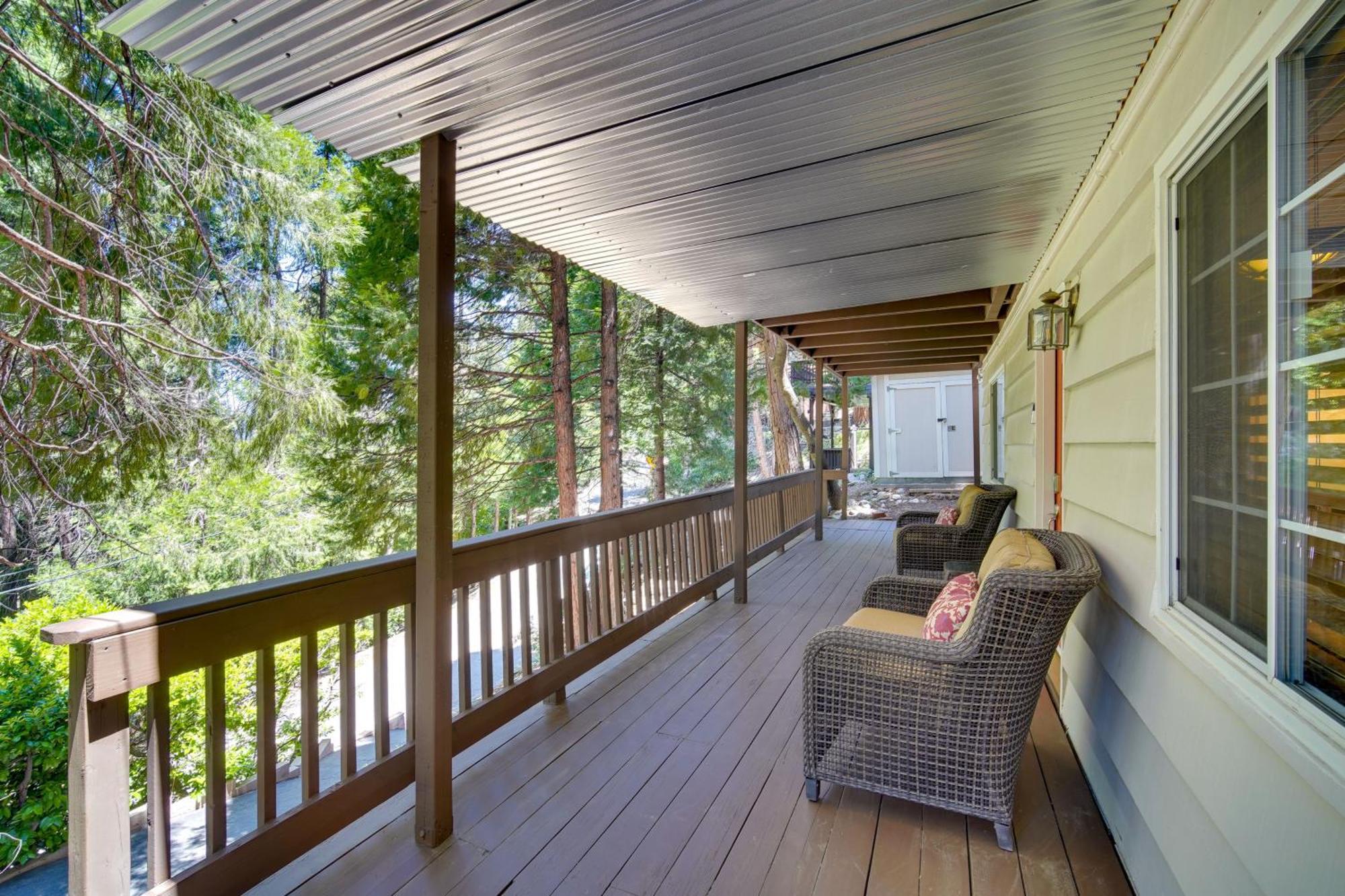 Lake Arrowhead Cabin With Decks Less Than 2 Mi To Village! エクステリア 写真