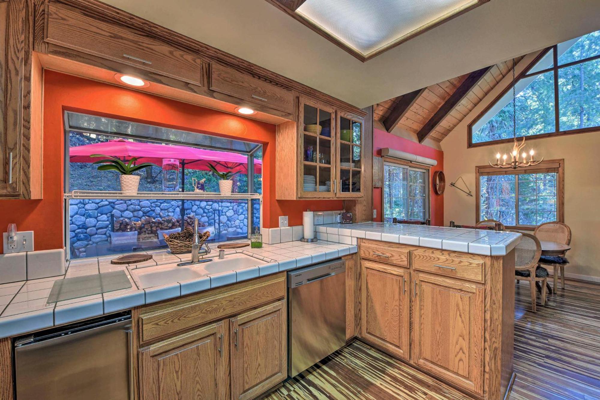 Lake Arrowhead Cabin With Decks Less Than 2 Mi To Village! エクステリア 写真